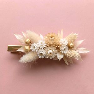 Barette fleurie
